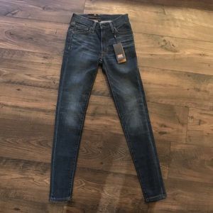 NWT Frye Addie skinny jeans